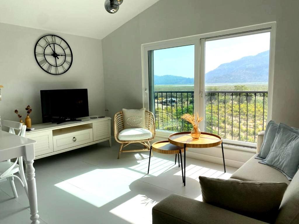 Airport Blue Eye Apartment Dalaman Best Location Also Suitable For Day Rentals Ideal For Air Travelers, 5 Km Close To Airport Zewnętrze zdjęcie